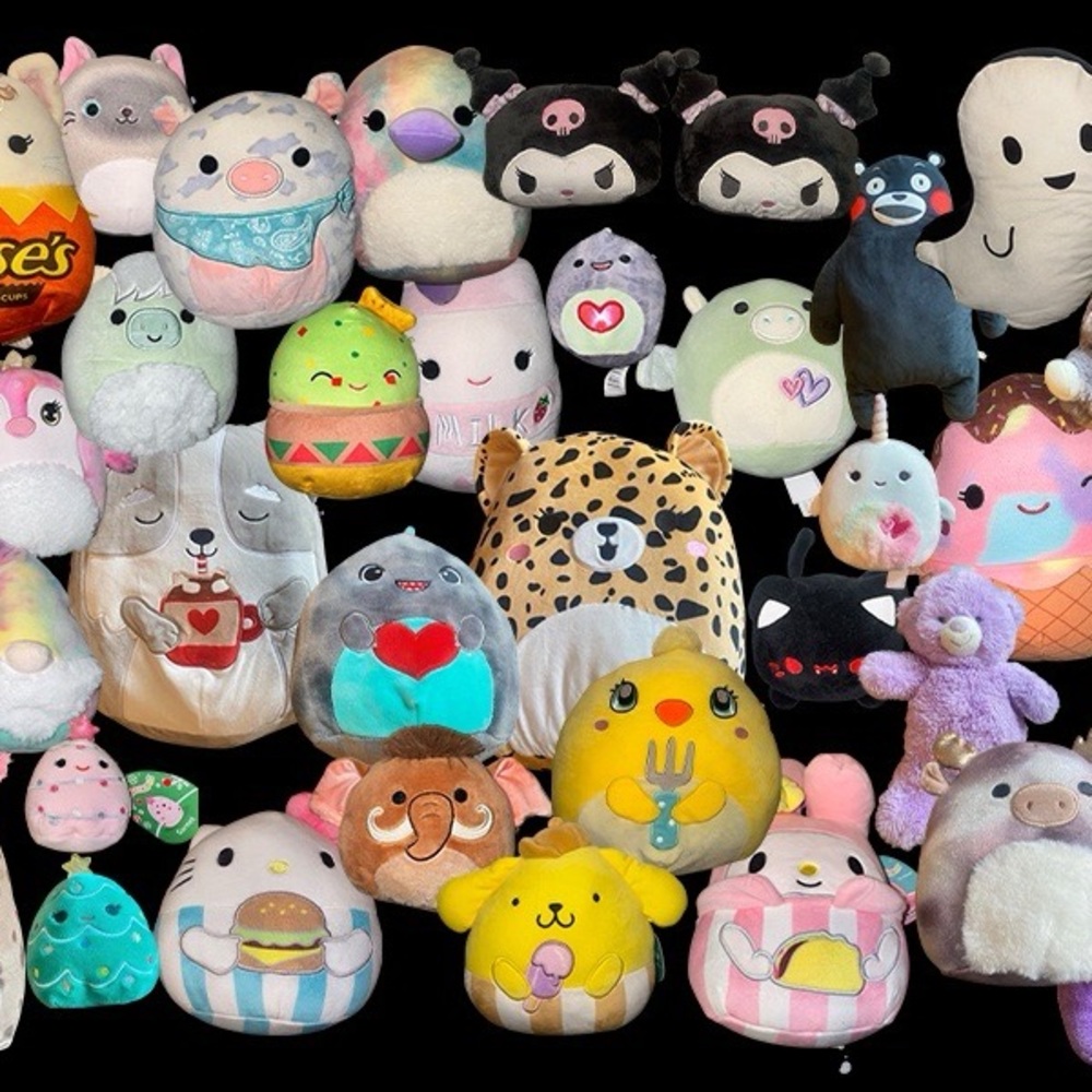 Huge Plush Lot (45 pieces mostly Squishmallows)